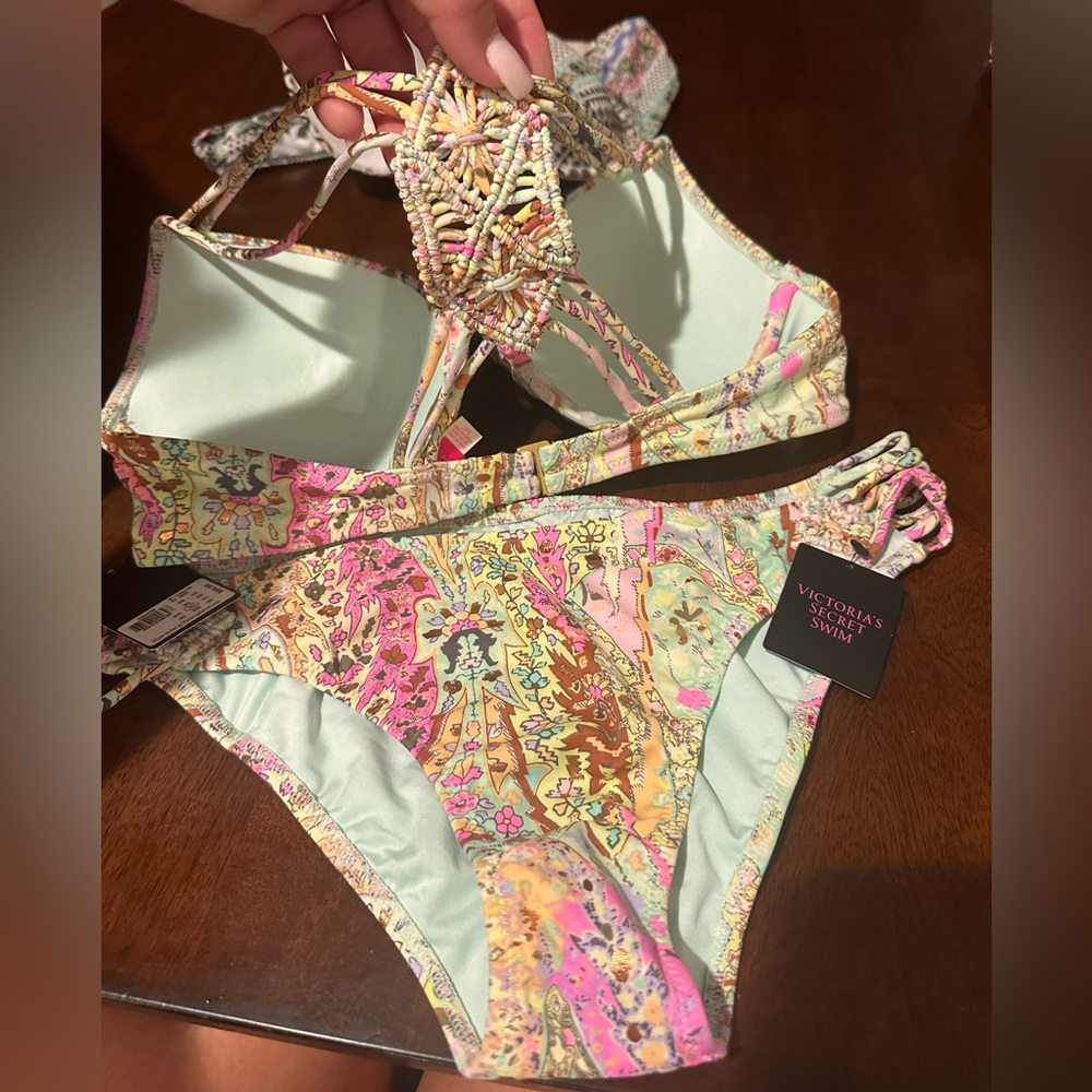34C Victoria Secret swimsuit